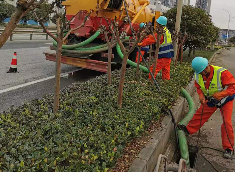 康定市政管道清淤